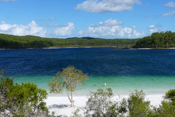 Lake McKenzie